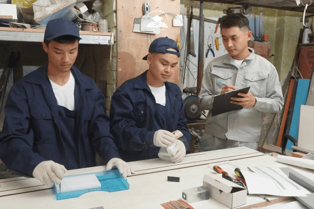 Magang PENEMPAAN DAN PENGECORAN LOGAM di jepang